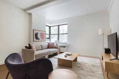 Image de Exquisite Ues Studio w/ Doorman & W/D, nr Museum Mile, by Blueground