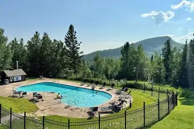 Image de Condo at Lutsen Mtn Ski in Ski out Gorgeous views of Moose Mtn