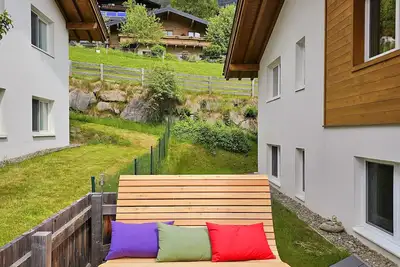 Image de Appartement 'Ferienwohnung Edelstein' avec vue sur les montagnes, terrasse privée et Wi-Fi