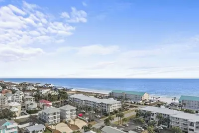 Image de Beach Vibes Destin Gem: 1br Condo w/ 3 Beds