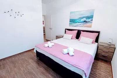 Image de Apartman With Pool Renata