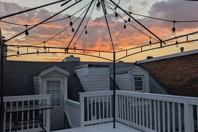 Image de Bmore Townhome: Walk to Stadiums, Conventions. Close drive to Hopkins, airport.