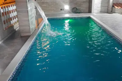 Image de Casa com Piscina em Condomínio Fechado em Frente a Praia