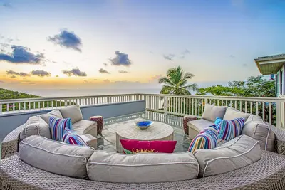 Image de New Listing! Northside Retreat  Heated Pool • Generator • Luxury Amenities