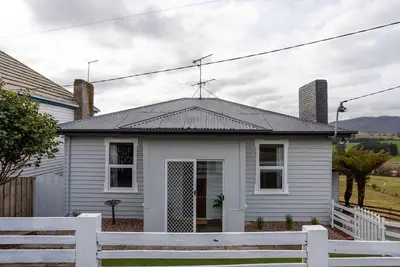Image de Celtic Cottage, central to Barnbougle & Derby Mbt