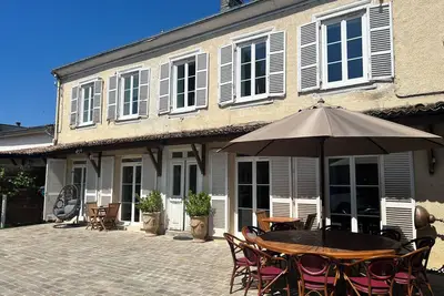 Image de Gîte L'Echappée Champenoise 200 m2 pour 12 personnes et à 3 mn vignes