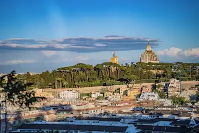 Image de Three bedrooms, two bathrooms near St peter's Cathedral Area