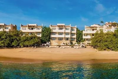 Curamoria Collection Celeste Huatulco