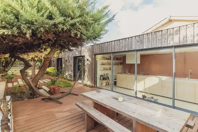 Image de Elegance Architecturale et cocon végétal à 20min du centre ville de Bordeaux