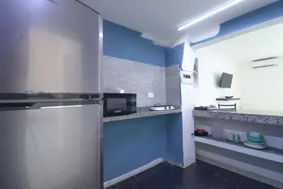 Private Lodging with Pool Near the Beach