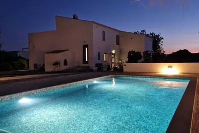 Image de Maison de campagne typique avec piscine dans l’Algarve