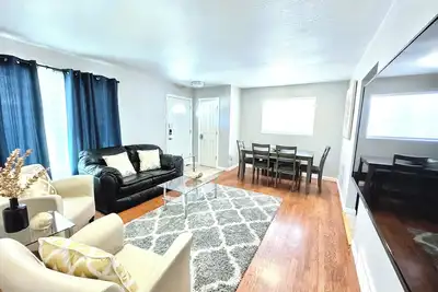 6bdrms, 6fullbath, 2LivingRms, 2kitchens, & 2laundry; Newly landscape backyard!