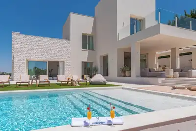 Villa Selena Antequera by Ruralidays