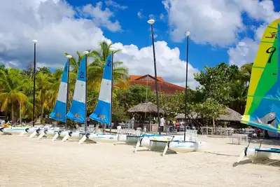 Image de Relaxing seashore home with Ac &WiFi in Lovely Lucea-btw MoBay & Negril-30 Mins