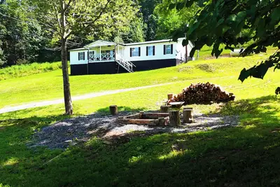 Image de “Paradise Hill”  A Charming 3-bedroom house in the country.