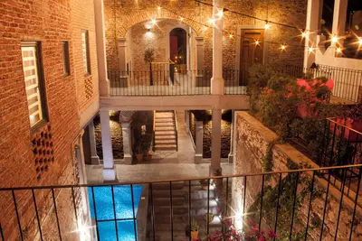 Image de Astonishing Casona with swimming pool, steps away from main square.