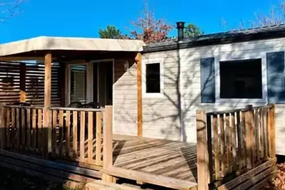Image de Mobil-home | Classic | 3 Ch. | 6 pers. | Terrasse surélevée