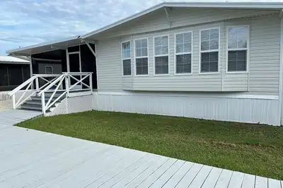 Image de Spacious 4-bedroom mobile home with WiFi and Ac in welcoming Homosassa