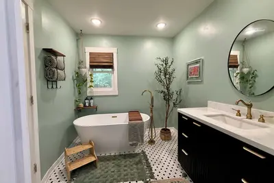 Image de Premium Luxury furnished, 30 day min, avail. March 13