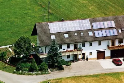 Image de Appartement 'Haus Gisela Berger' avec terrasse partagée, jardin partagé et balcon