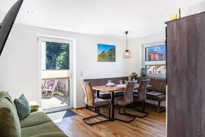 Image de Appartement 'Berghoamat Nauders' avec vue sur les montagnes, terrasse privée et Wi-Fi