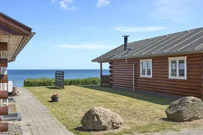 Image de \"Stille\" - 10m from the sea by Interhome