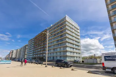 Image de Bel appartement sur le toit avec vue mer