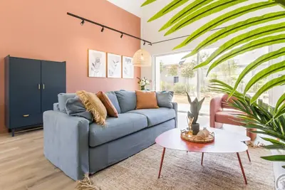 Image de Maison charmante avec jardin, proche plage, animaux acceptés, internet, parking