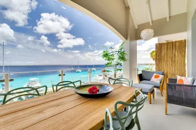 Image de Las Dunas with stylish interior spectacular ocean views and a balcony on the cooling breeze