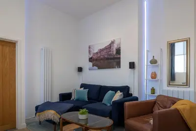Image de Stunning Apartment | Free Parking | Free Wi-Fi
