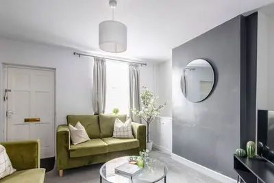 Image de Quaint and Inviting Home | City Centre Location