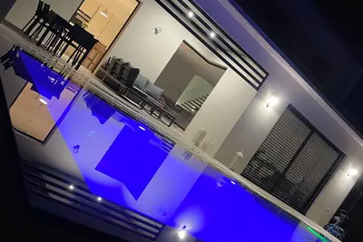 Image de Villa piscine d’architecte sans vis à vis