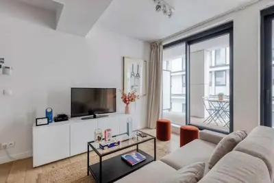 Image de Modern Family Retreat in Stylish Toison d'Or District, Brussels