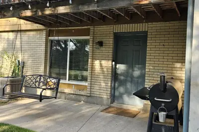 Image de 3Bd, King, Brkfst, Lagoon, Garage, W\/D, Sleeps 11