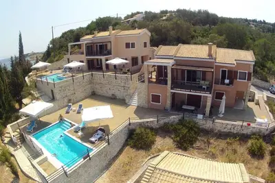 Image de Luxury 5-Bedroom Villa with Private Pool, Sea View