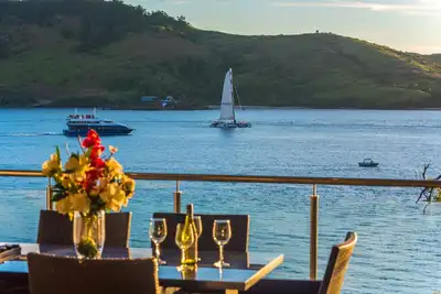 Image de Edge 2 Hamilton Island - absolute oceanfront, golf buggy and transfers