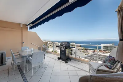 Image de Appartement de vacances 'Casa Puesta Del Sol' avec vue sur la mer, piscine partagée et Wi-Fi