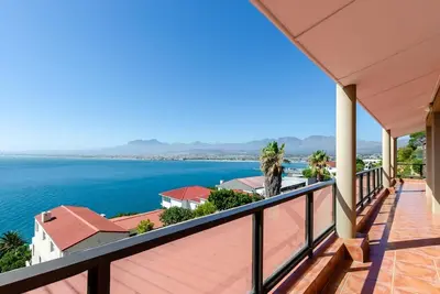 Image de Charming apartment with WiFi in welcoming Cape Town