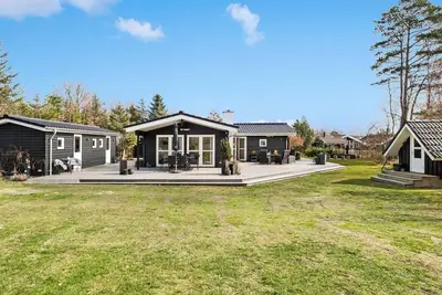 Image de \"Helli\" -  from the sea by Interhome