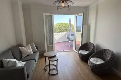 Image de Les Issambres : Appartement T3 pour 4 personnes avec vue mer