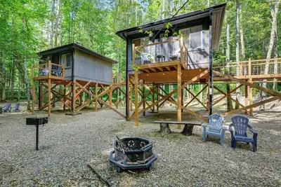 Image de 1/2 Mi to Great Smoky Mtns Nat'l Park: Cosby Gem