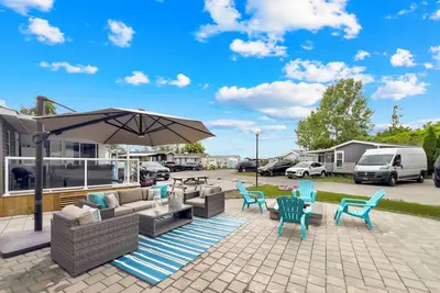 Image de Water Park ~ Walk to Beach ~ Mini Golf ~ Sleeps 8 ~ Ac & WiFi