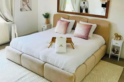 Image de Gîte moderne tout confort 2 chambres avec balnéo & Sauna