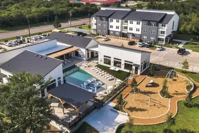 Image de Modern 2Br Apartment I Properties by Preston