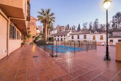 Image de Muralla Zirí. Albaicín. Piscina
