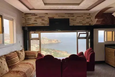 Image de Panoramic Paradise: Ultimate Beachfront Views Appartement