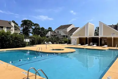 Image de Bay Tree cozy studio with pool