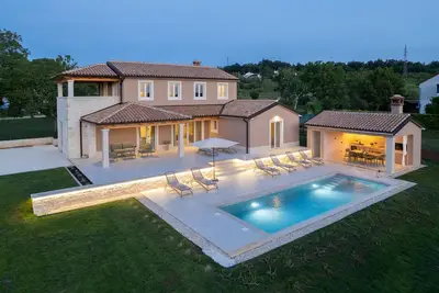 Image de Villa Vita Pazin in Central Istria for up to 8 people with private pool, playground & beautiful garden