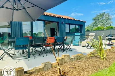 Image de Maison spacieuse avec spa et sauna, proche centre-ville, plages et sites touristiques de Vendée