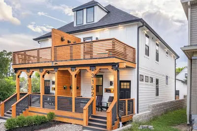 Image de Artisan Oasis-Hot Tub | Fire Pit 4bd Right Unit